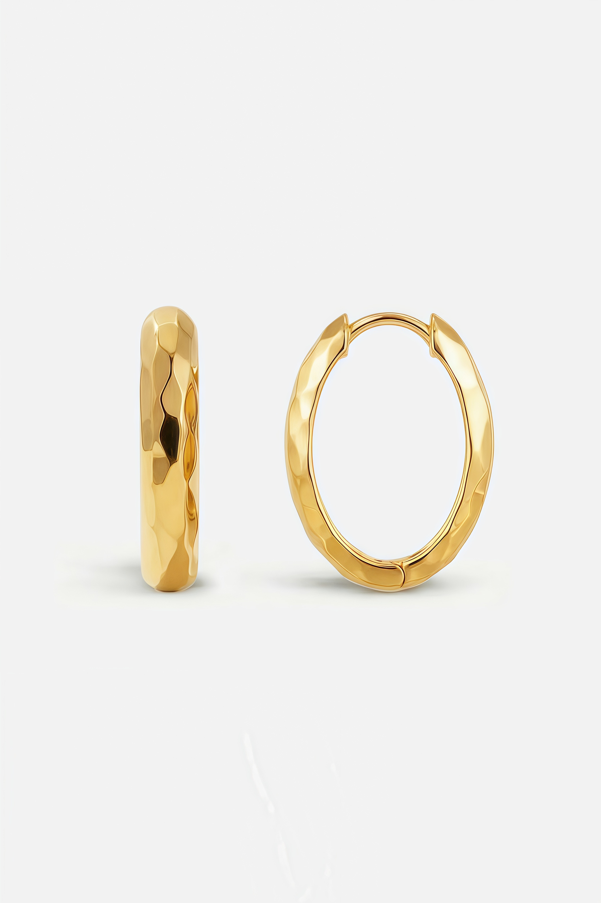 Faceted Classic Hoop Earrings – Hammer Ring