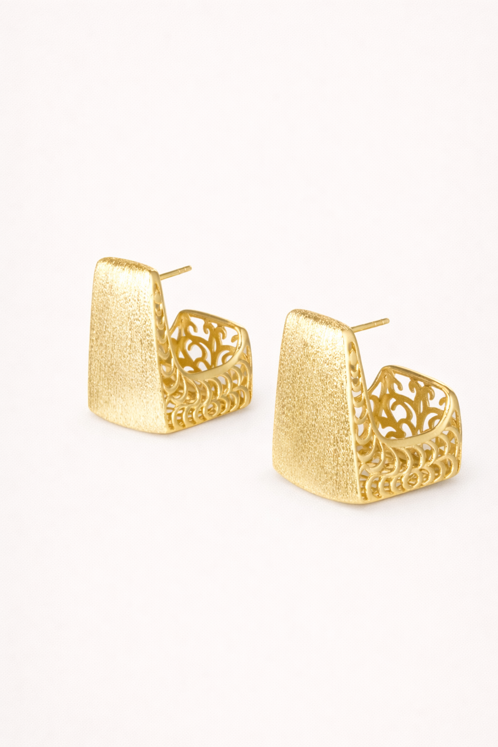 Brushed Sculptural Cuff Earrings – Panel