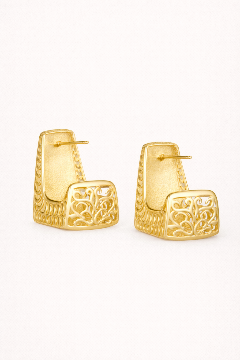 Brushed Sculptural Cuff Earrings – Panel