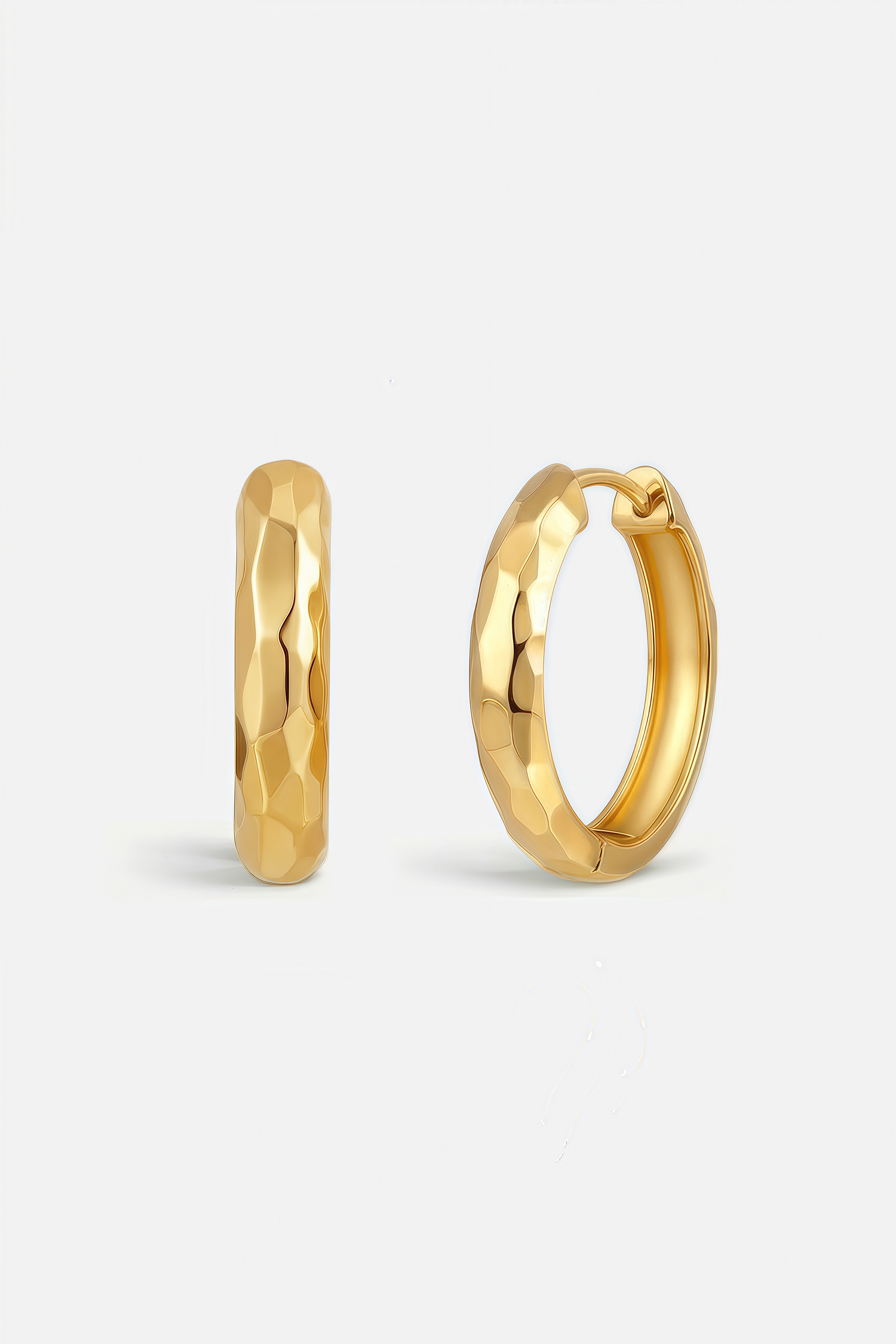 Faceted Classic Hoop Earrings – Hammer Ring