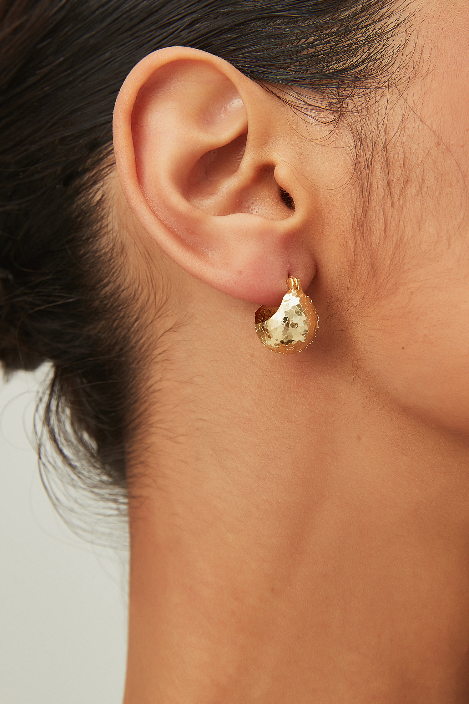 Textured Hollow Hoop Earrings – Shell