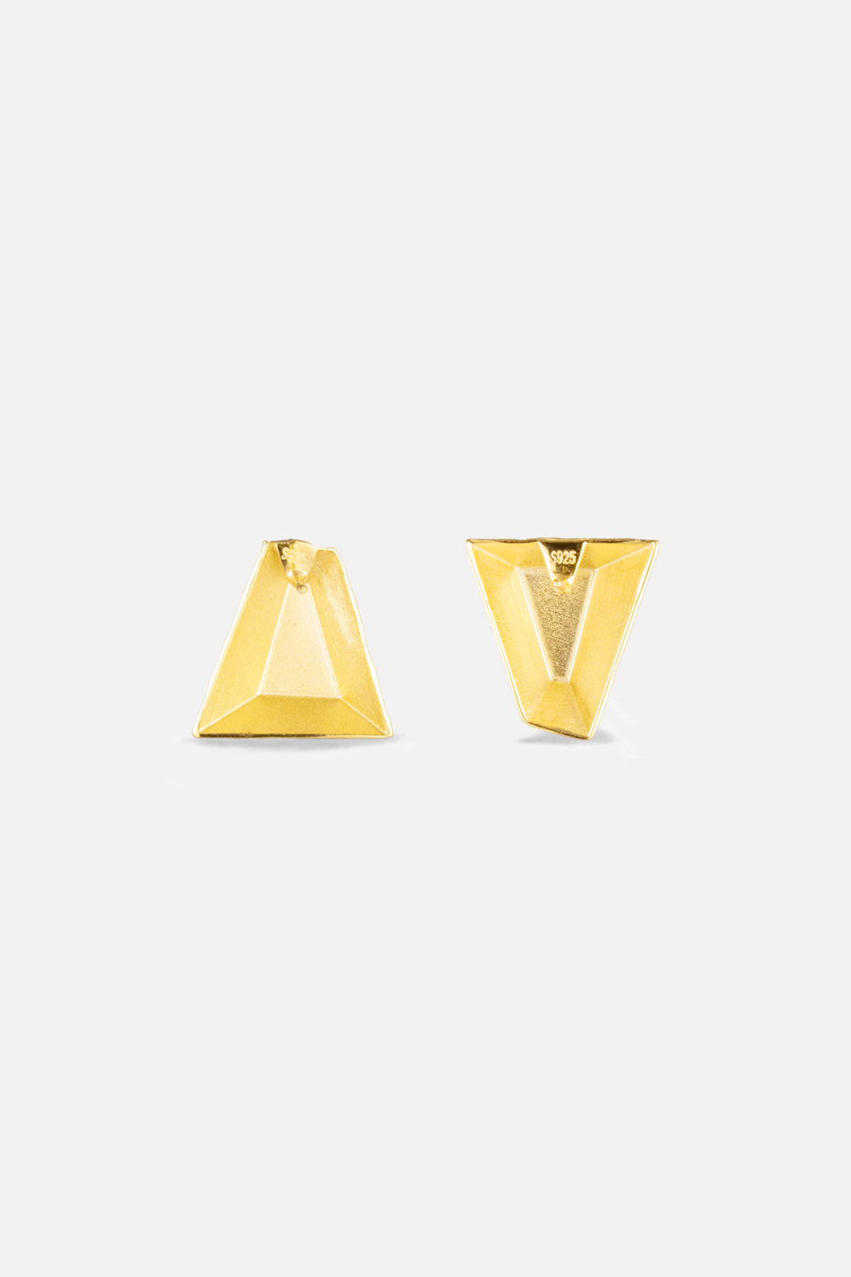 Facettierte Trapez-Ohrstecker – Wedge