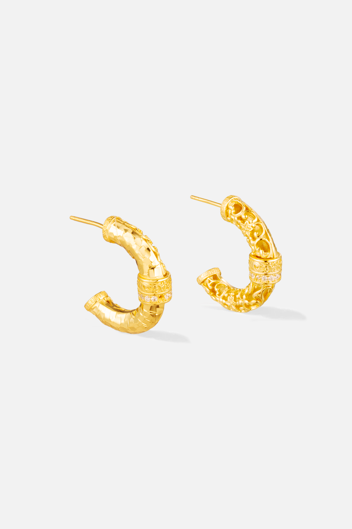 Facettierte Scroll-Creolen – Scroll