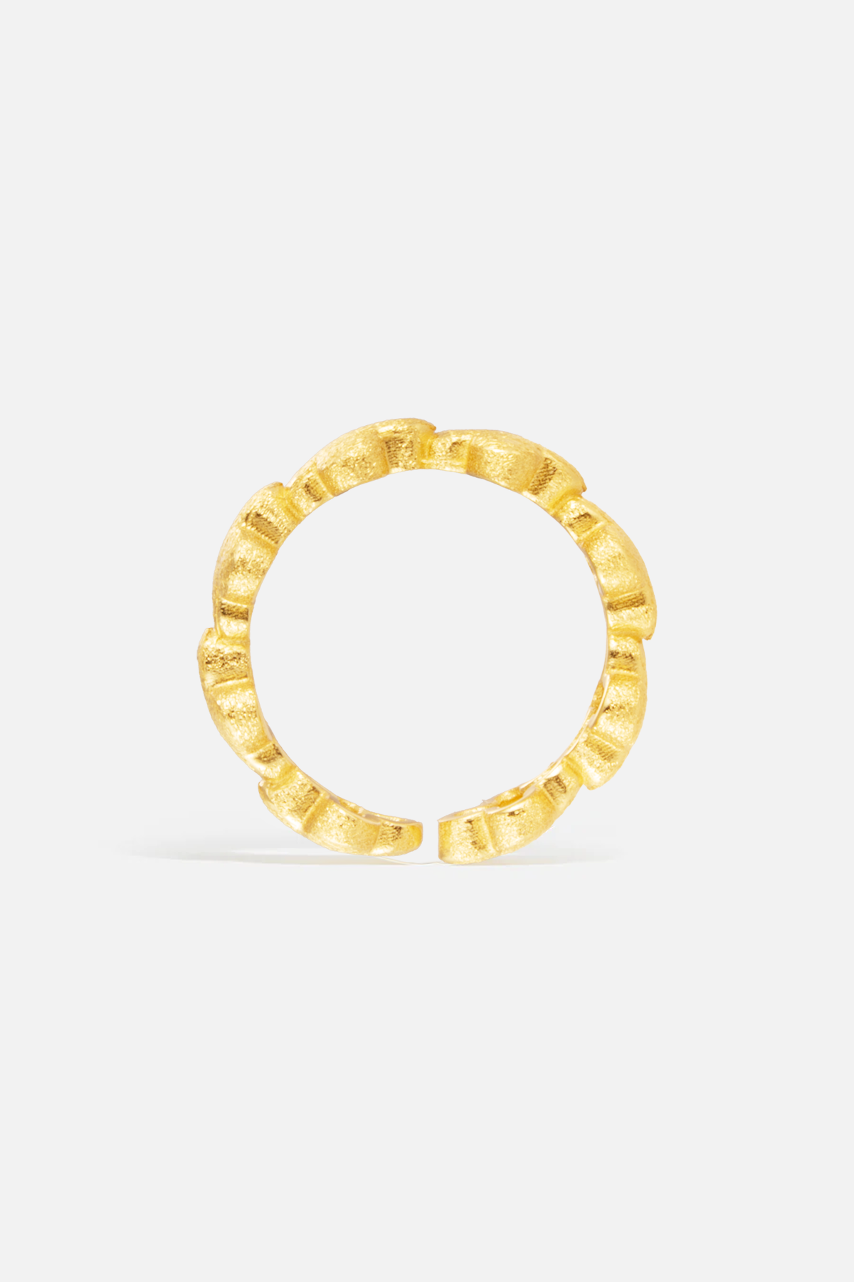 Skulpturaler strukturierter offener Bandring – Gold Flower