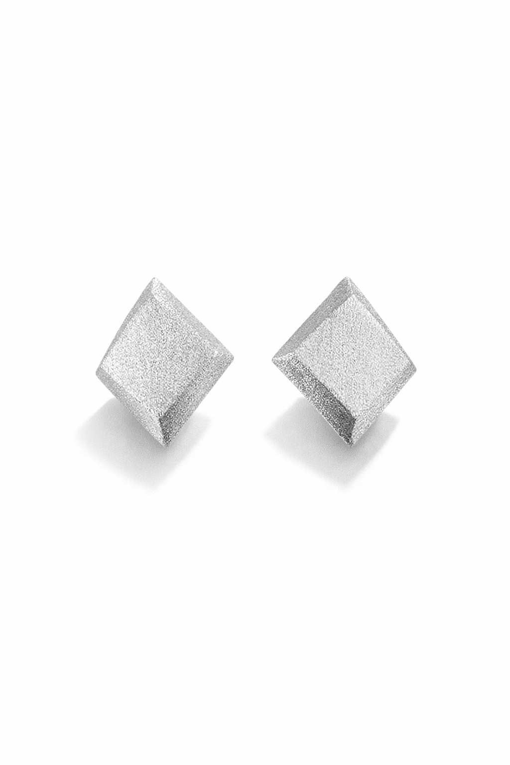 Facet Plane Stud Earrings